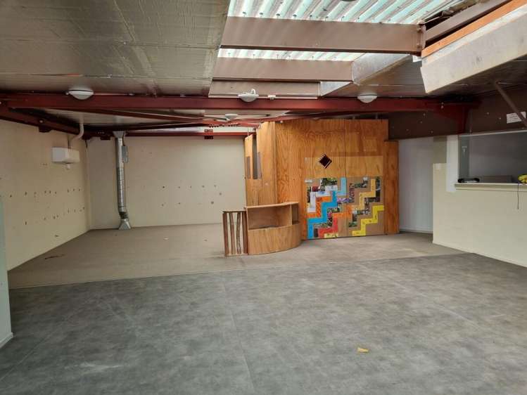 Whole rear building, 238 Thorndon Quay Thorndon_13