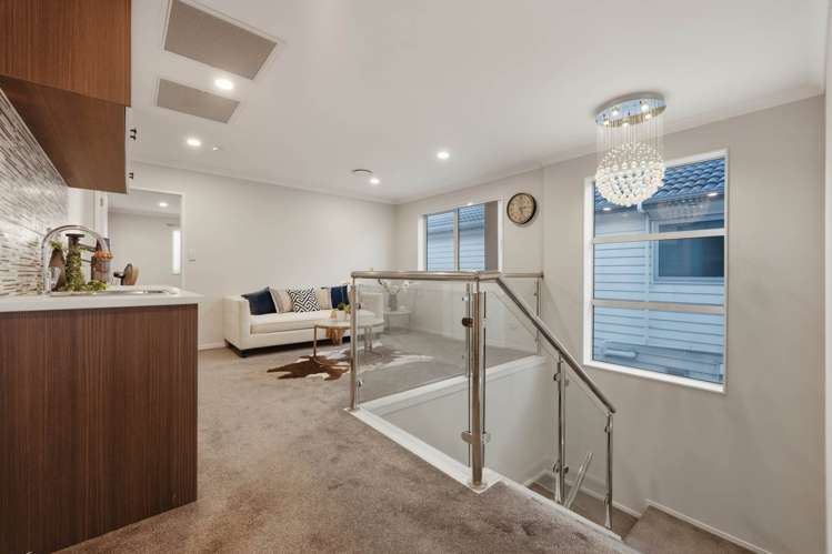 6 Puruatanga Drive Flat Bush_13