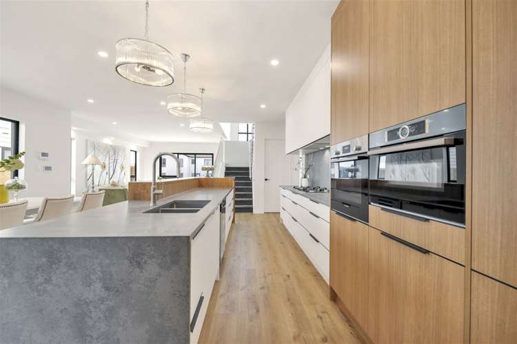 24 Dungloe Avenue Flat Bush_11