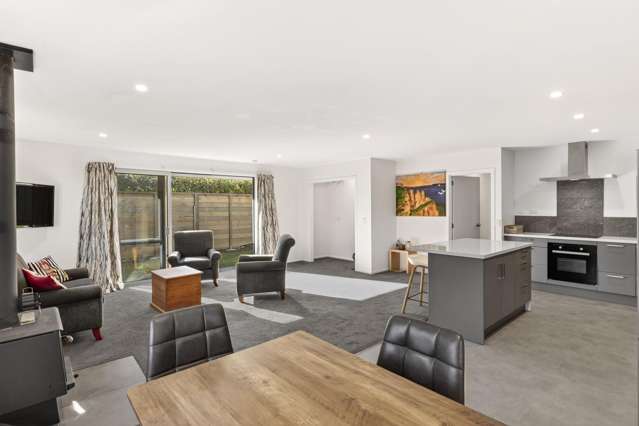 13 Bell Street Lake Hawea_4