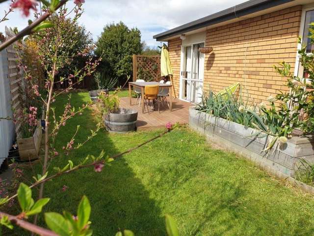 Blenheim Central, Delightful 2 bedroom townhouse