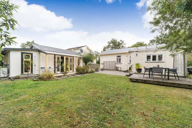 Beautiful Bungalow & Sleepout