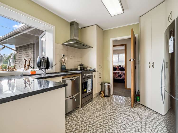 30 Garden Heights Ave Glenview_8