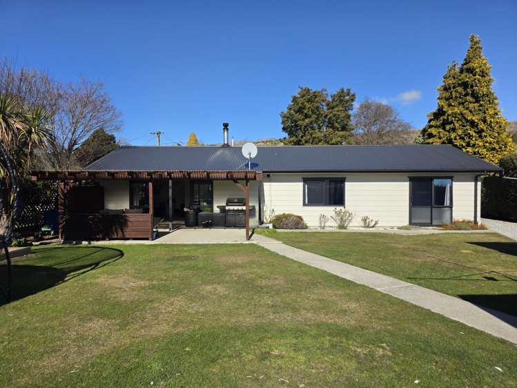 19 Reid Avenue Luggate_14
