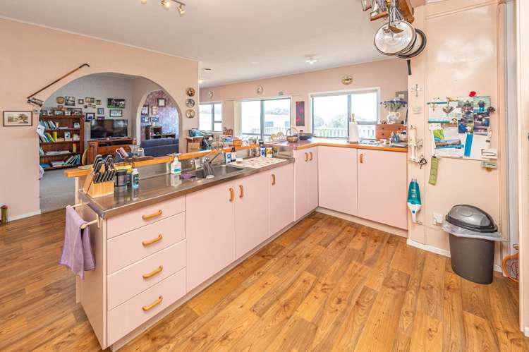 13 Okiwa Terrace Waiinu Beach_7