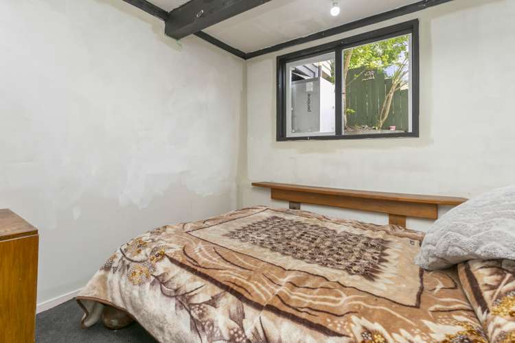 8 Alston Avenue Kelston_6