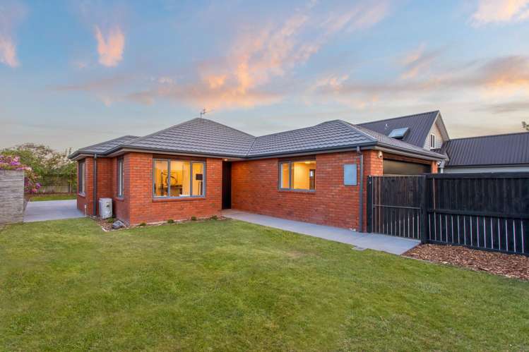 586 Madras Street Saint Albans_15