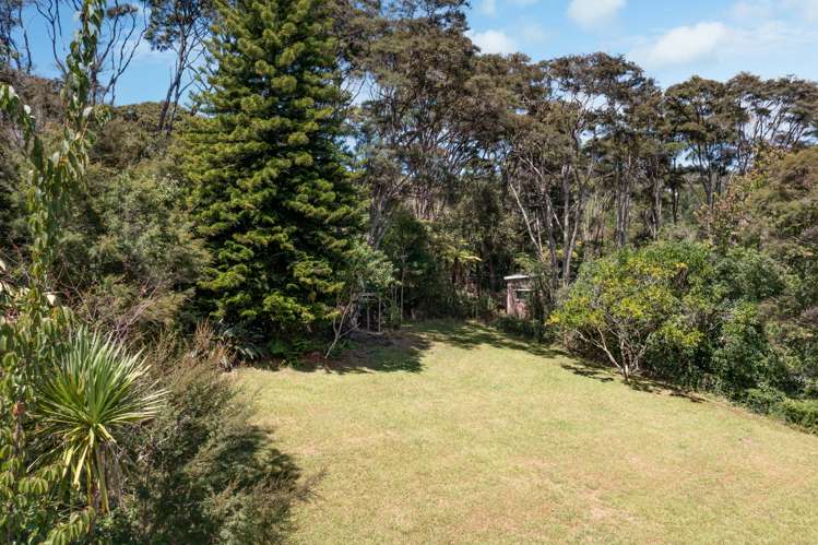 1060 Sandspit Road Sandspit_14