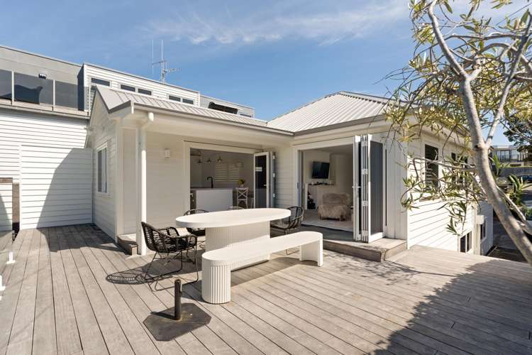 71 Oceanview Road Mt Maunganui_12