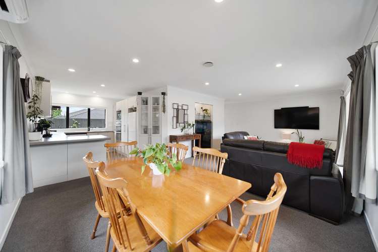 17a Callis Avenue Opaheke_14