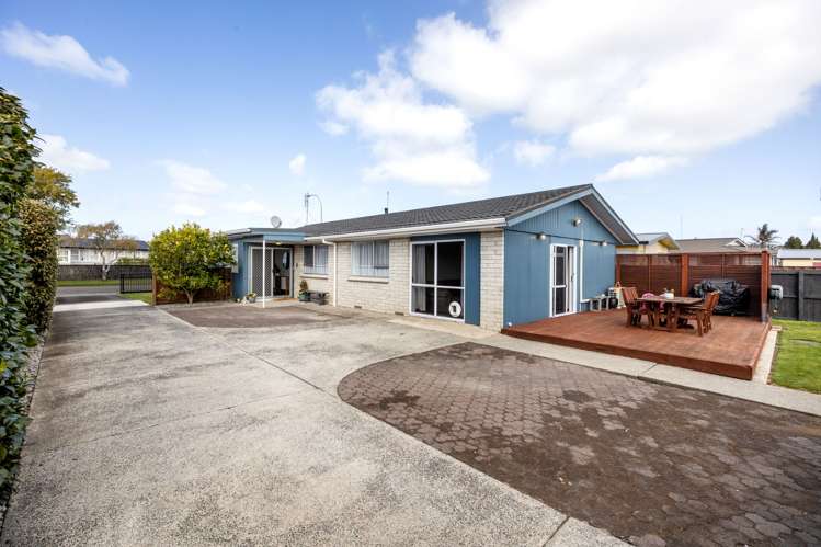 26 Dalton Crescent Dinsdale_18