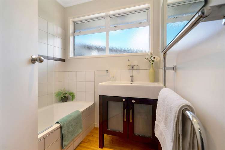 26 Bodi Place Te Atatu South_15