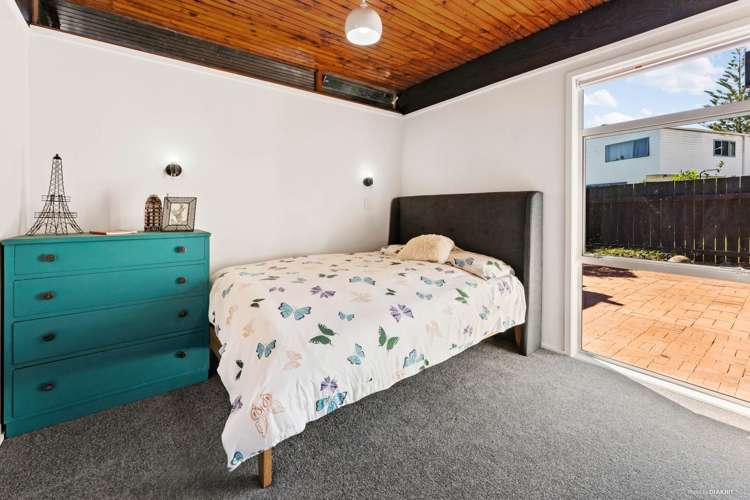 52 Collie Street Hillpark_13