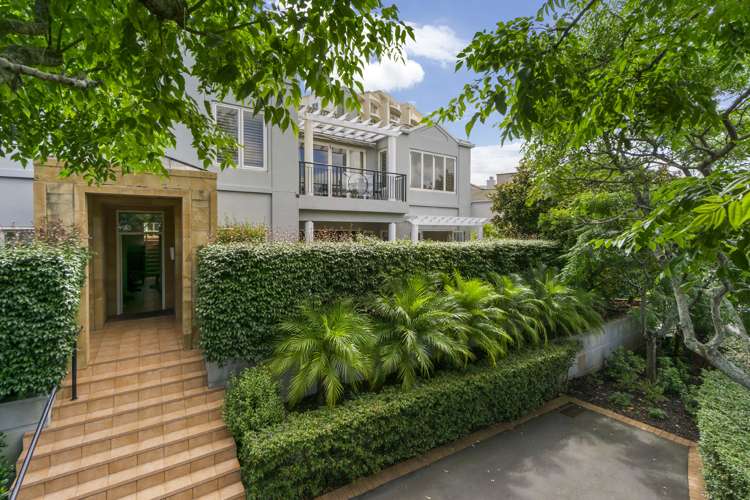 8 Joseph Banks Terrace Remuera_13