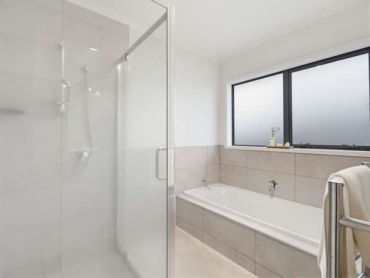 12 Kipling Crescent Owhata_13