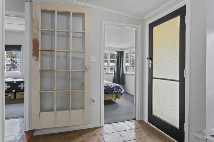 2/50 Scannell Street Taupo_18