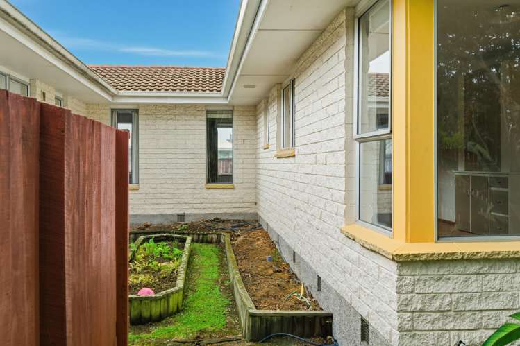 87a Denise Crescent Hornby_14