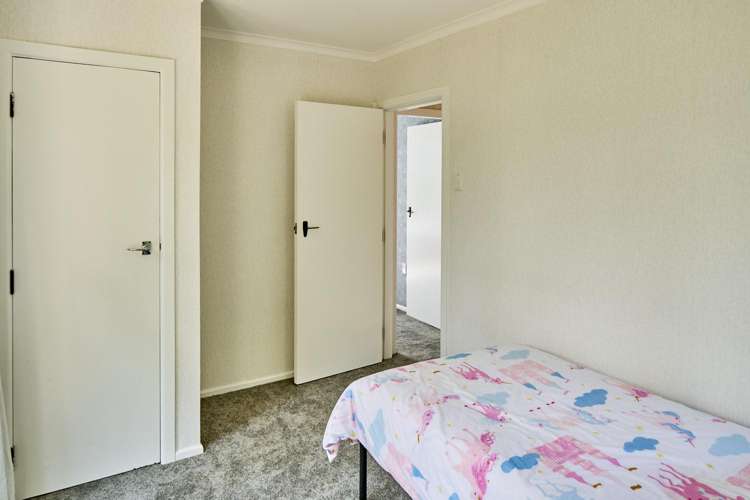 108 Helston Road Paparangi_17