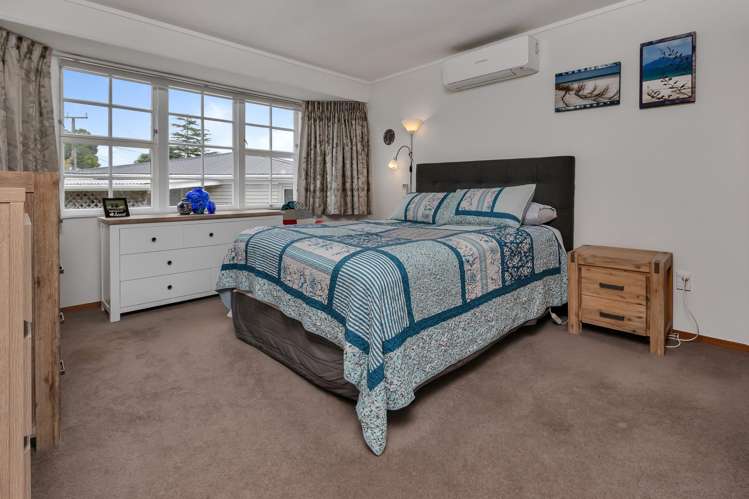31 Clotworthy Crescent Onerahi_9