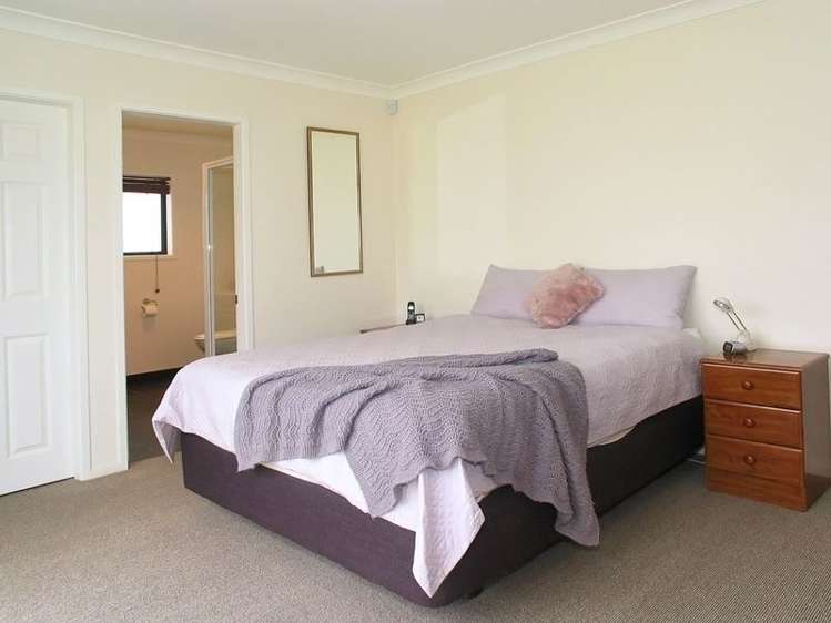 111 Te Puia Drive Aotea_9