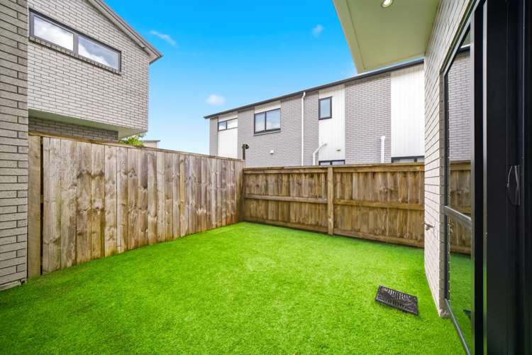 15A Arney Road Ranui_16