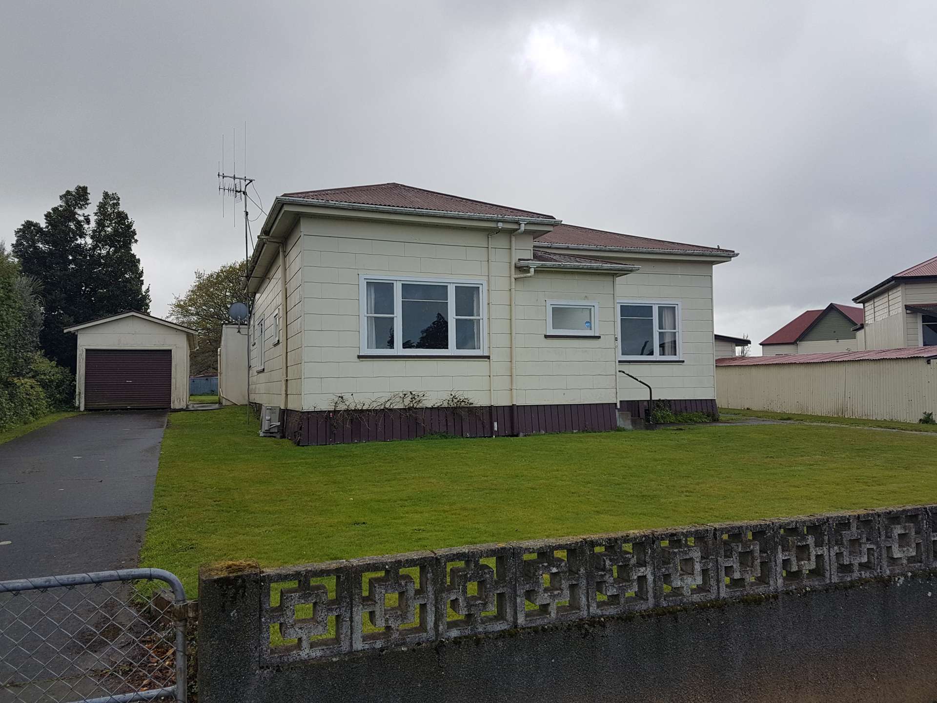 8 Hunter Street Dannevirke_0