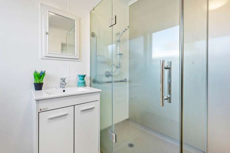 2/62 Abbotts Way Remuera_8