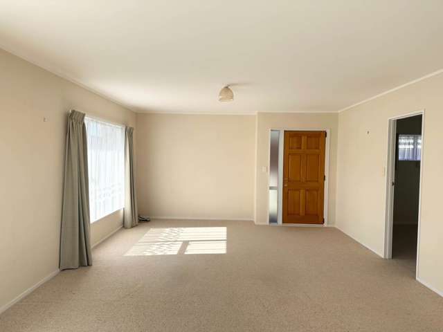 2/140 Manuroa Road Takanini_1