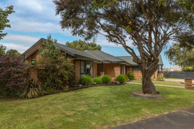 EASY LIVING IN PRIME LOCATION