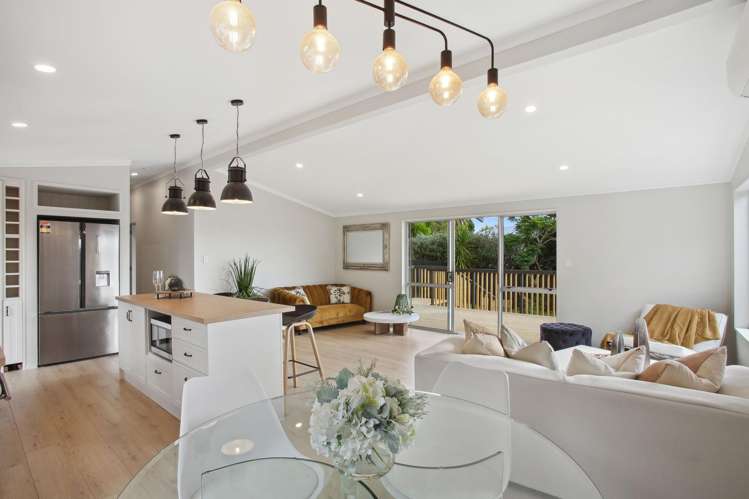 36 Sun Valley Hatfields Beach_8