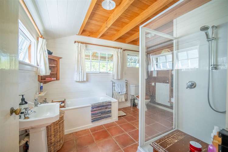 237 Win Valley Road Dovedale_16