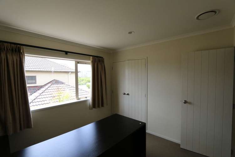 60 Salford Crescent Flat Bush_8