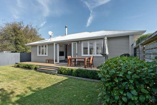Charming Hideaway in the Heart of Martinborough
