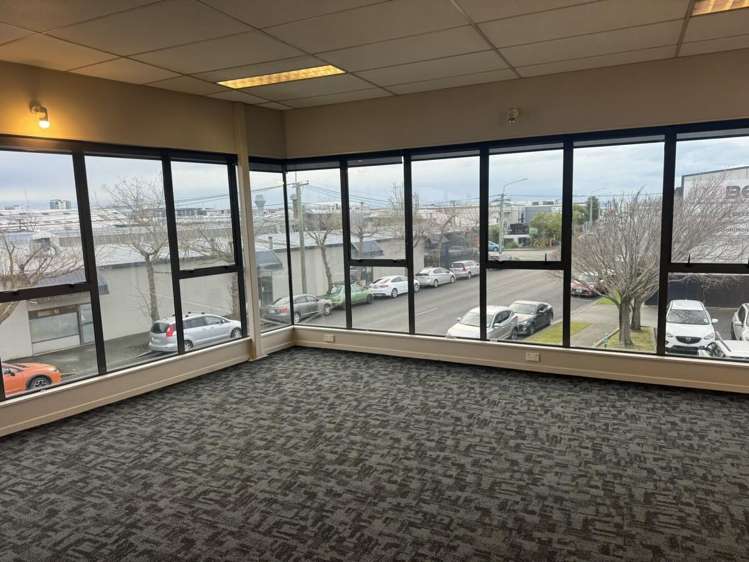 48-50 Disraeli Street Addington_7