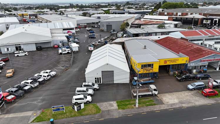 71 Morrin Road Saint Johns_1