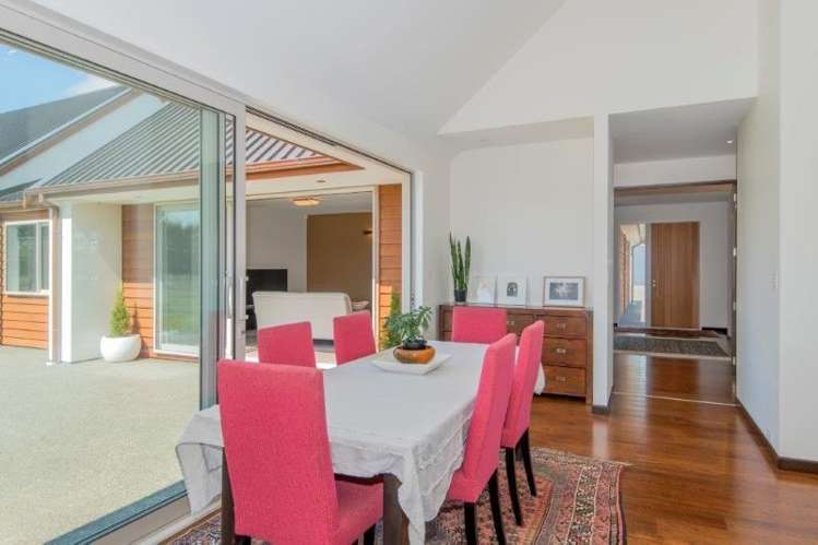 712 Highfield Road Darfield_10