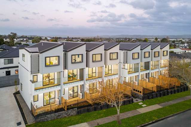 Standout Boutique Development