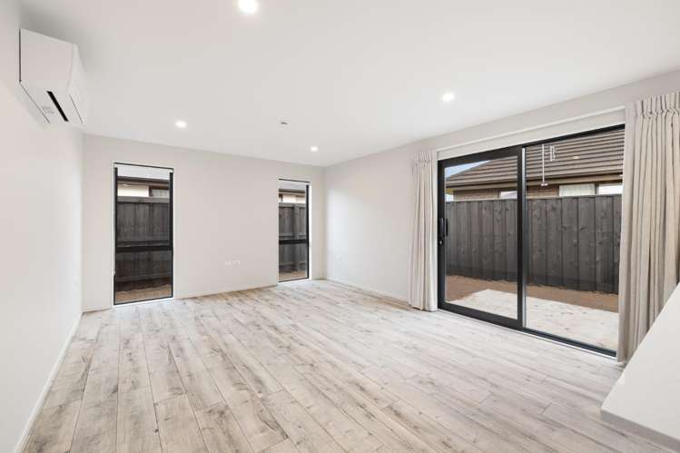11 Dodd Road 11103_7