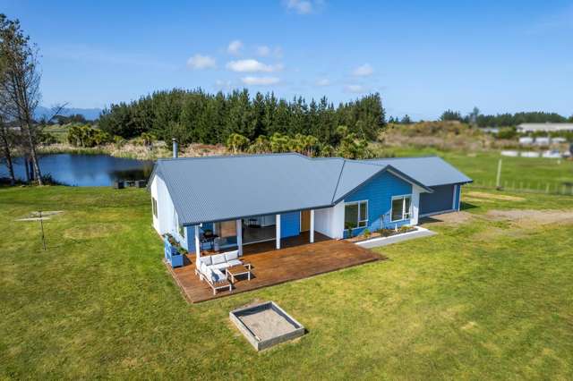 Living with Nature - Waitarere Beach