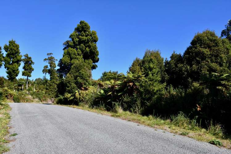 37 South Terrace Road Karamea_25
