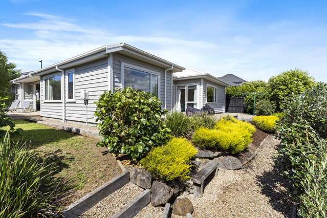 32 Colonial Drive Silverdale_1