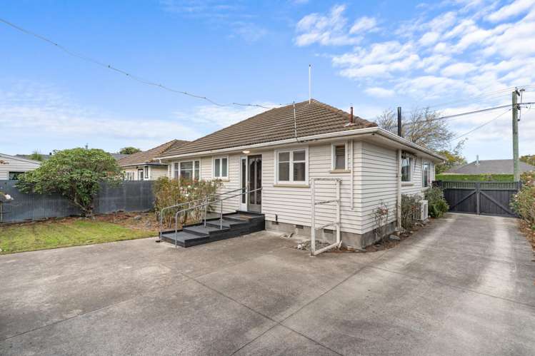 120 Springs Road Hornby_12