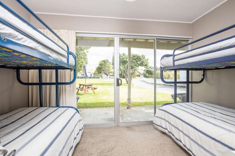 37 Pinedale Crescent Riversdale Beach_10