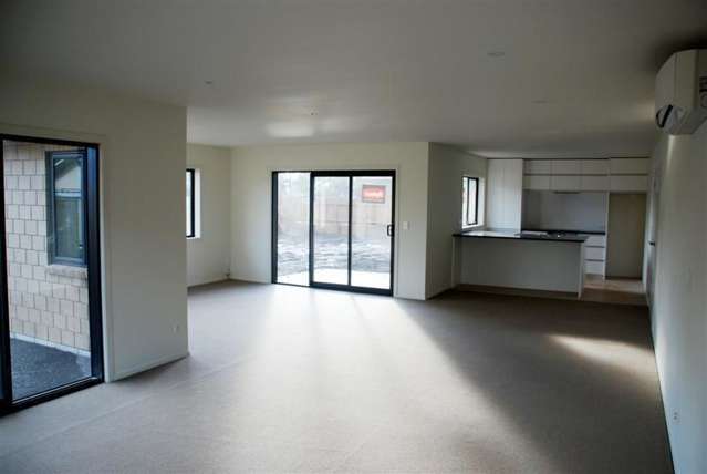 2c Margaret Alice Close Whalers Gate_4