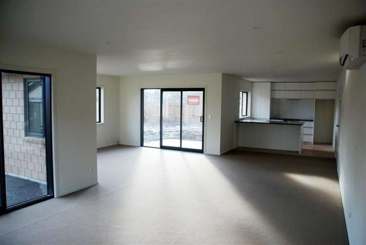 2c Margaret Alice Close Whalers Gate_4