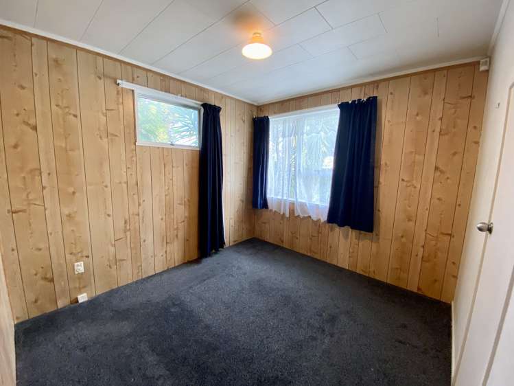 44 Universal Drive Henderson_5