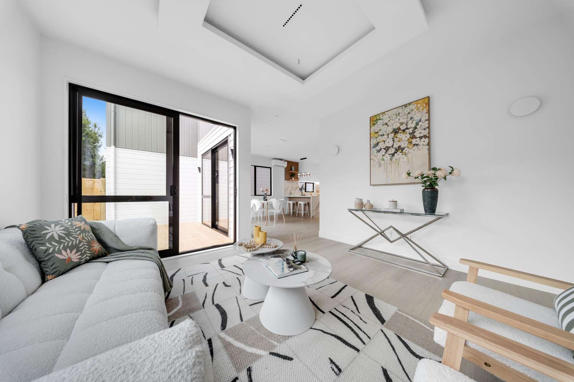 3/16 Imatra Place Sunnyhills_0