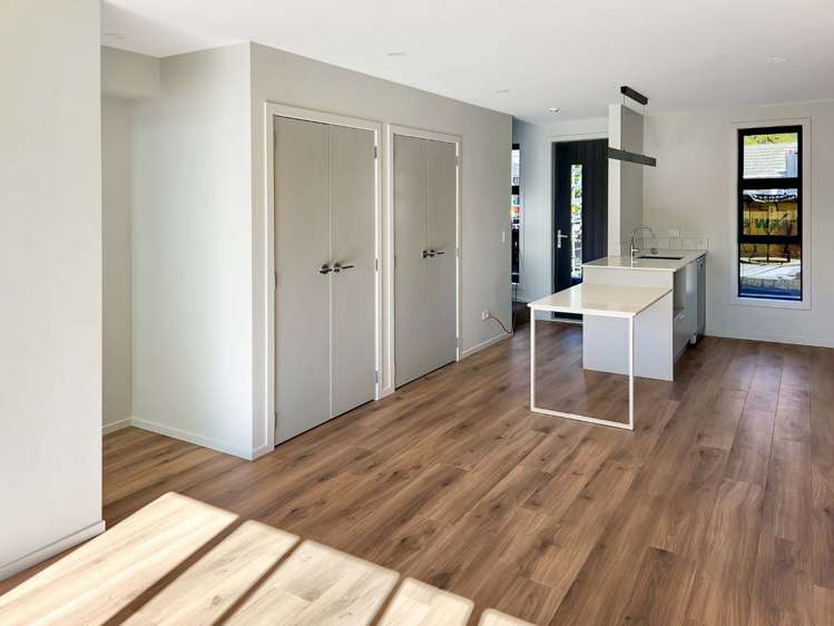 4/11 Lees Grove Wainuiomata_4