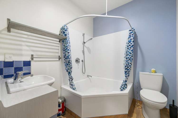 205/107 Thorndon Quay Pipitea_9