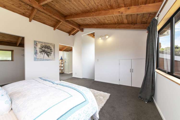 42 Rauhuia Crescent Parau_9